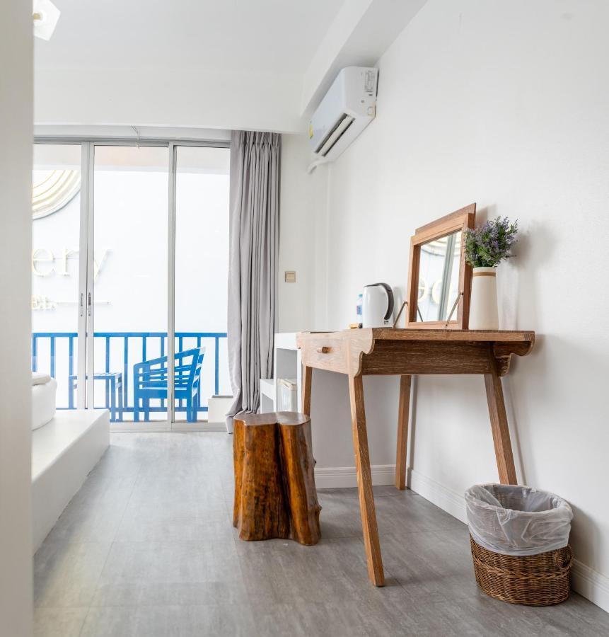 Up 2 You Cafe & Phuket Aparthotel Phuket